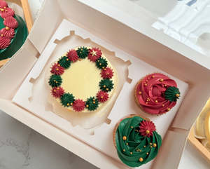 Christmas Special: Christmas Bento Cake with Regular Cupcakes