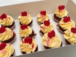 Valentine Special: Valentine’s Day Mini Cupcakes
