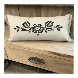 Kiwi Stitch Cross Stitch Vintage Roses One