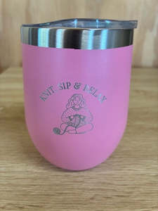 Gifts: Mugs Knitting Lady Pink (IMP 006)