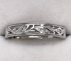 9ct white gold & diamond flower band