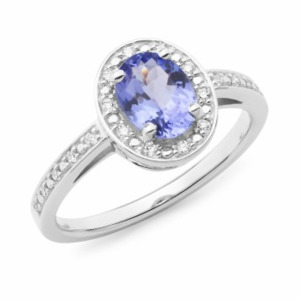 Oval Tanzanite with diamonds