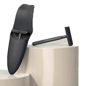 Frontpage: Travel Case