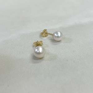 9ct Yellow Gold 6mm Akoya Pearl Stud Earrings