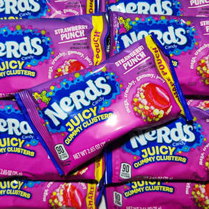 Lollies: Nerds Strawberry Punch Clusters 75g (Limited Edition)