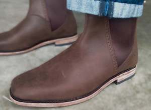 Mens Short Boots: Mens Brogue Chelsea boot