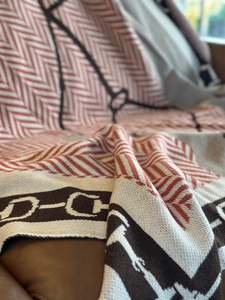 Clothing Bags Giftware: Knitted Blanket – Grey/Ochre