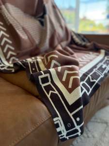 Knitted Blanket – Coffee/Cream