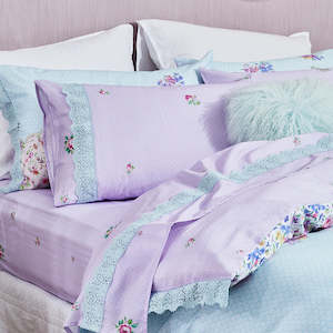 Royal Albert Sitting Pretty Sheet Set