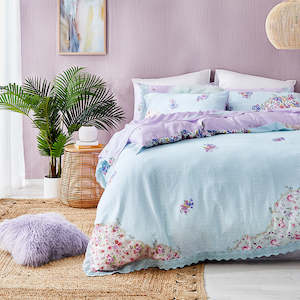 All Royal Albert: Royal Albert Sitting Pretty Duvet Cover Set