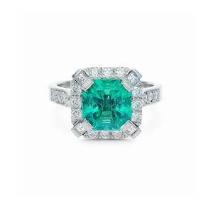 Fine Jewellery Dress Rings: 2ct Emerald and diamond cluster