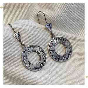 YARA - Silver drop earrings