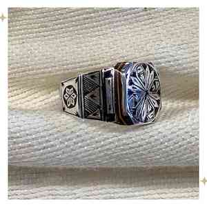 Flower BAST - Wood inlay Ring