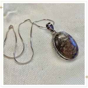 LĀZUWARD - Lapis Lazuli & Silver Pendant