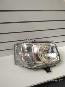 Genuine RH Headlight Toyota Hiace H200 First Facelift 2010 - 2013 Used