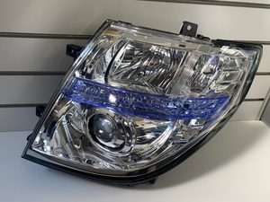 Genuine LH Headlight Nissan Elgrand E51 2004-2010 New