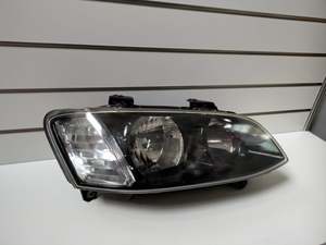 Genuine RH Headlight Holden Commodore Ve Series 2 VEII FL 2010 - 2013 Used