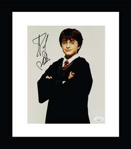 Fanatics: Daniel Radcliffe Signed "Harry Potter" 8x10 Photo