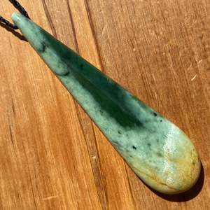 Pounamu XL roimata pendant - Marsden Flower Jade