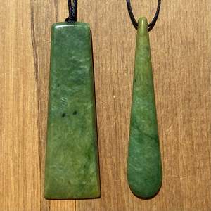Pounamu Roimata Pendants: Marsden Flower Jade & Roimata Pendant Set