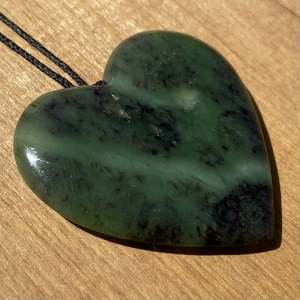 Totoweka Greenstone Heart - Large