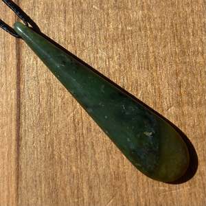 Kawakawa Greenstone Roimata Pendant