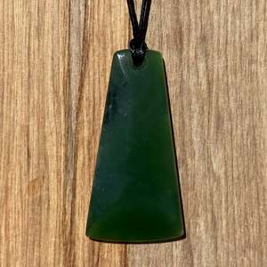 Kahurangi Greenstone Pendant