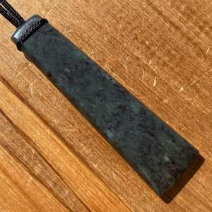 Totoweka Pounamu Toki Pendant