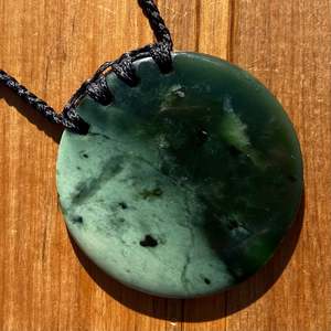 Kawakawa Pounamu Porohita Disc Pendant - Large