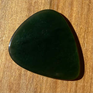 Pounamu Guitar Pick - Kahurangi