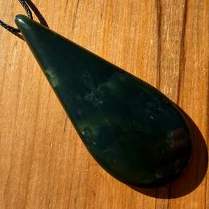 Pounamu Pendants: Kawakawa Greenstone Roimata Pendant