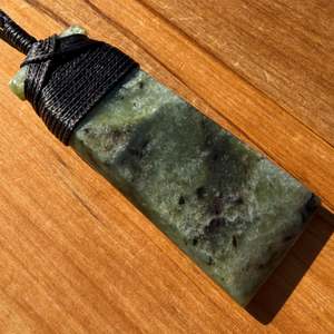 Pounamu Pendants: Kawakawa Greenstone Pounamu Toki