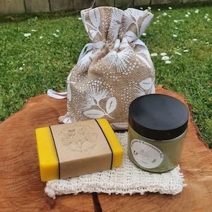 Products: Xmas Pohutukawa Burlap Gift Bag