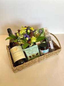 Alcohol: White Wine Summer Bundle