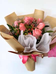 Homepage Flowers: Flirtatious Bouquet