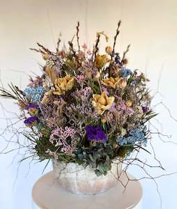 Dried Flowers: Dried Floral Arrangement | Wild Roses
