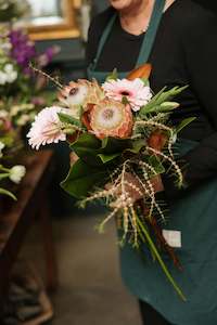 Tholsie Blooms | Flower Subscription