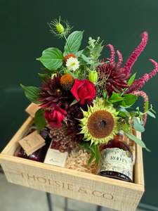 Pinot & Petals Indulgence Hamper