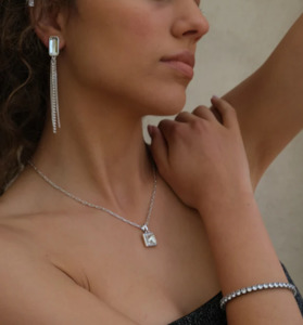 A C Oslo: A&C OSLO Statements Necklace