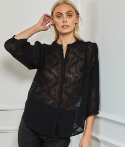 Zoe Kratzmann: WINK Shirt