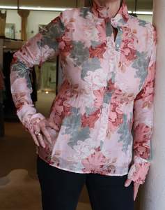 1: Iris Bell Sleeve Shirt