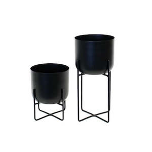Planters: HAYDEN PLANTER BLACK