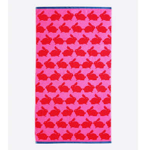 KISSING RABBITS BATH TOWEL RANGE