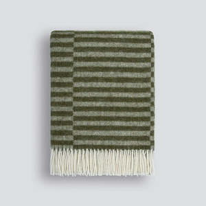 NOAH THROW OLIVE