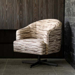 LOUIS SWIVEL CHAIR