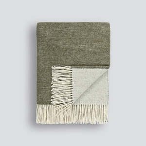 CASA THROW KALE