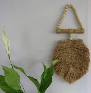 Products: Seagrass Leaf Wall Decor - Exudy Art for Living