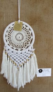 Products: Natural Cream and White Round Dreamcatcher - Exudy Art for Living