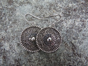 Products: Makira round patterned earrings - Exudy Art for Living