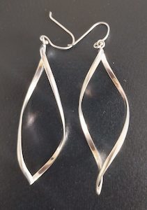 Products: Silver Twist Earrings - Exudy Art for Living
